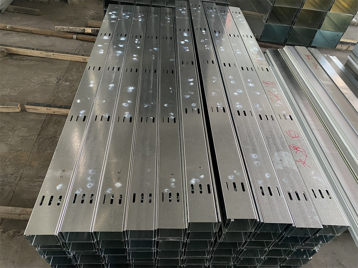 嘉峪关市组合式电缆桥架电缆桥架 - 厂家